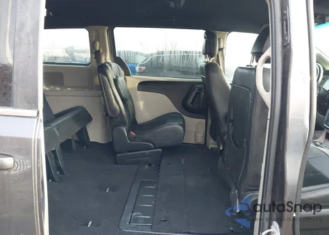 2017 Dodge Grand Caravan Sxt z USA, uszkodzony, nr VIN 2C4RDGCG1HR773820